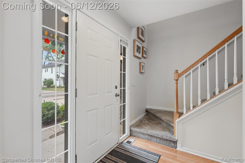 124 Rexton Street Novi, MI 48377 - Photo 6 of 44
