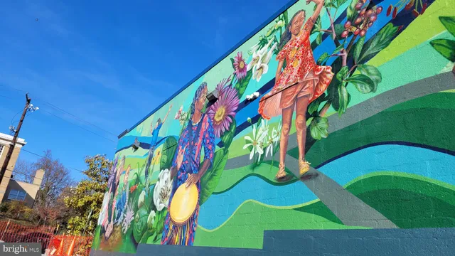 a view of an outdoor space