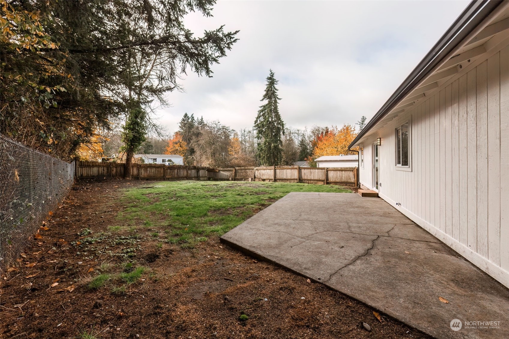 3719 Rhapsody Drive Southeast Port Orchard, WA 98366 - Photo 35 of 40 a view of backyard with green space
