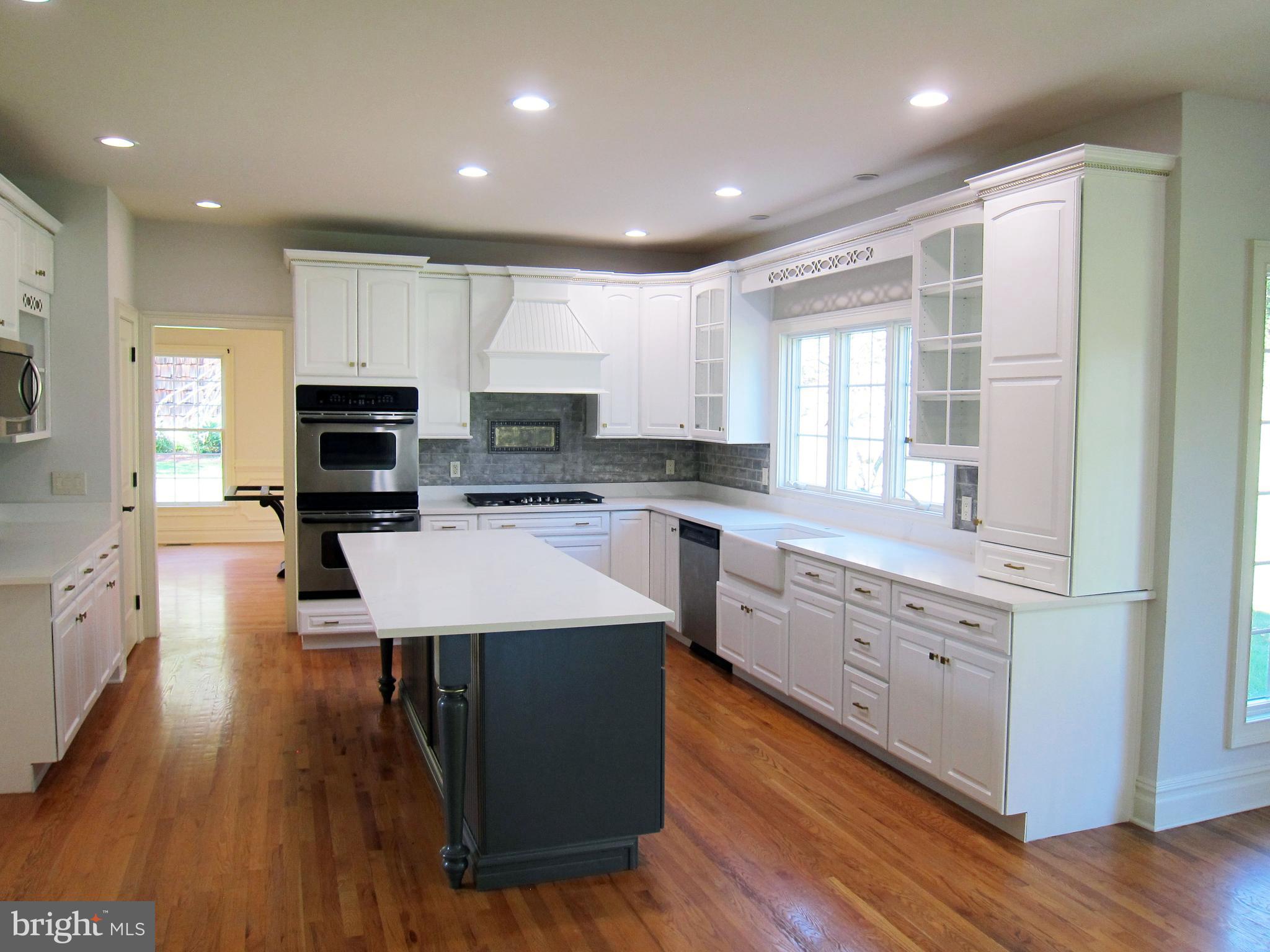 252 Grandview Road Skillman, NJ 08558 - Photo 5 of 29 Kitchen