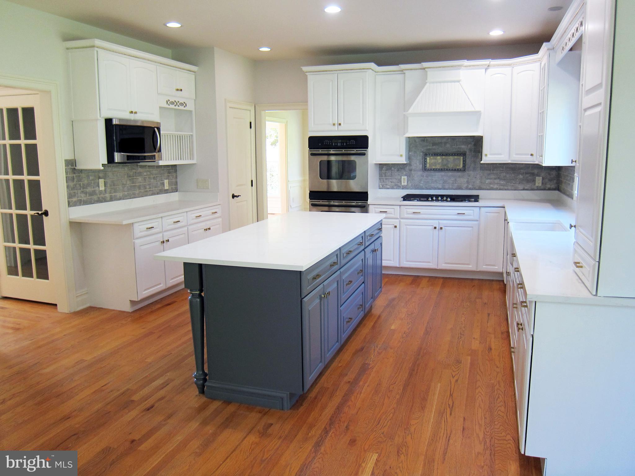 252 Grandview Road Skillman, NJ 08558 - Photo 6 of 29 Kitchen