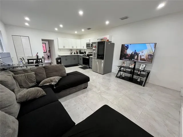 $898,900 | 1102 Northwest 103rd Street, Miami, FL 33150