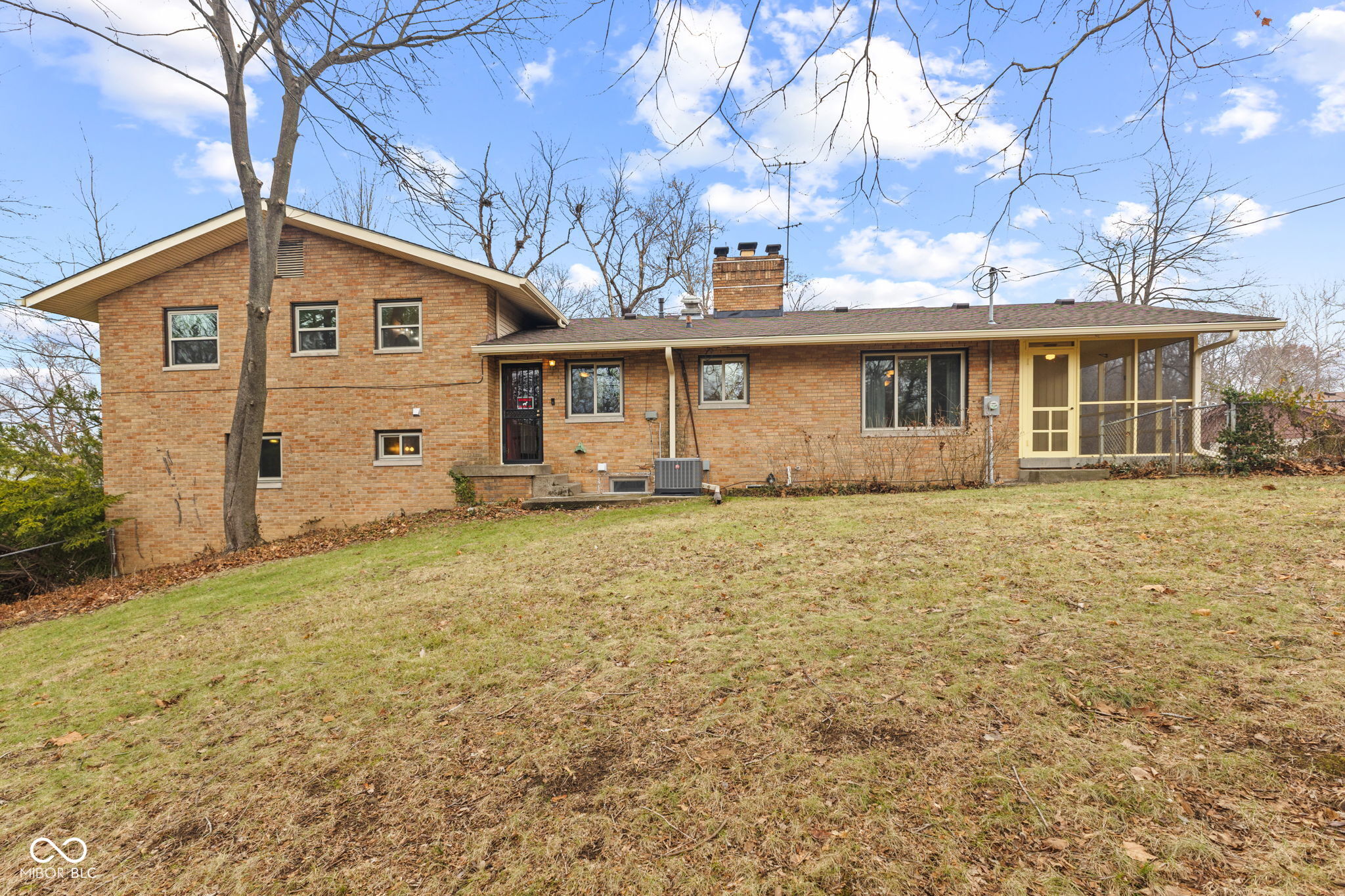 4529 Dickson Road Indianapolis, IN 46226 - Photo 38 of 40 Gallery Image 38