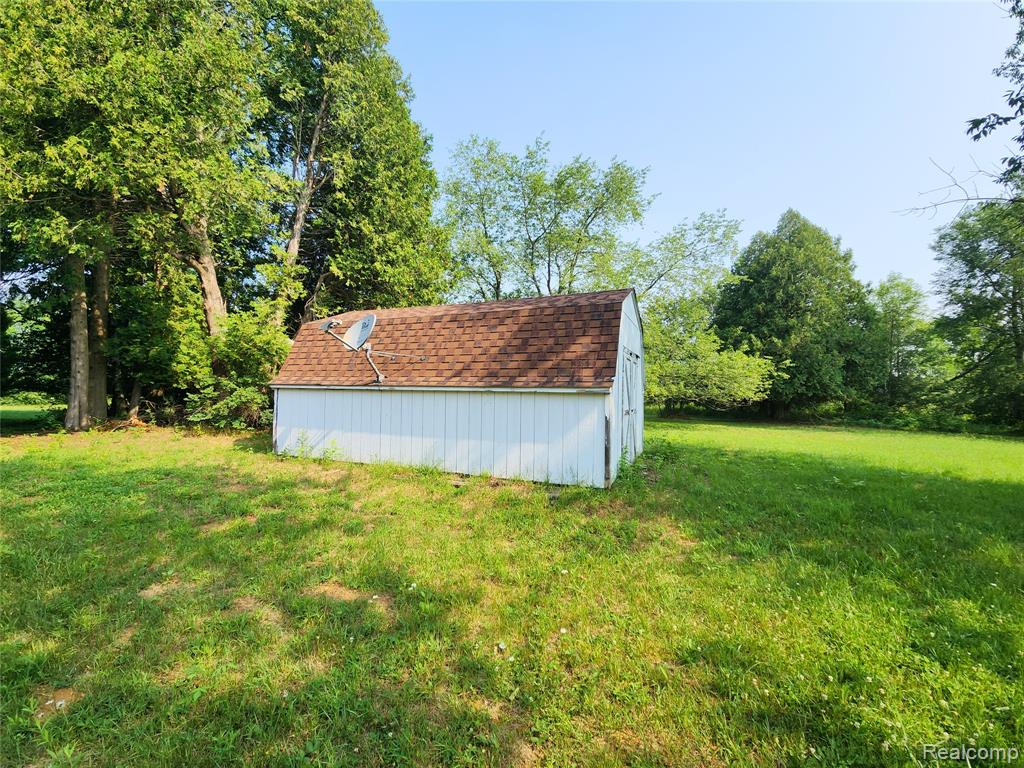 5665 White Creek Road Marlette, MI 48453 - Photo 30 of 42 Gallery Image 30