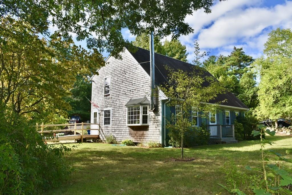 53 Acushnet Road Mattapoisett, MA 02739 - Photo 19 of 20 Gallery Image 19