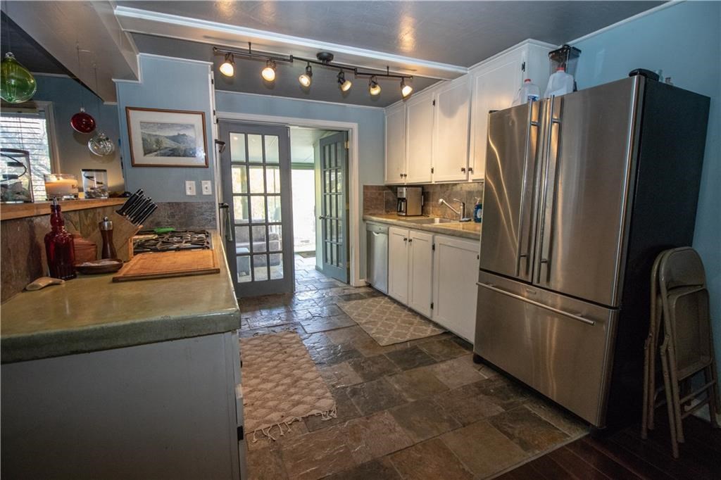 17 Spring Street Westerly, RI 02891 - Photo 18 of 29