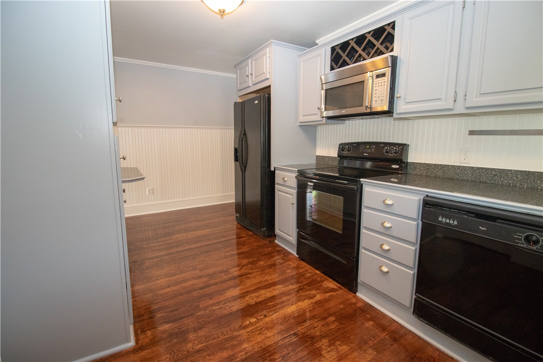 17 Spring Street Westerly, RI 02891 - Photo 6 of 29