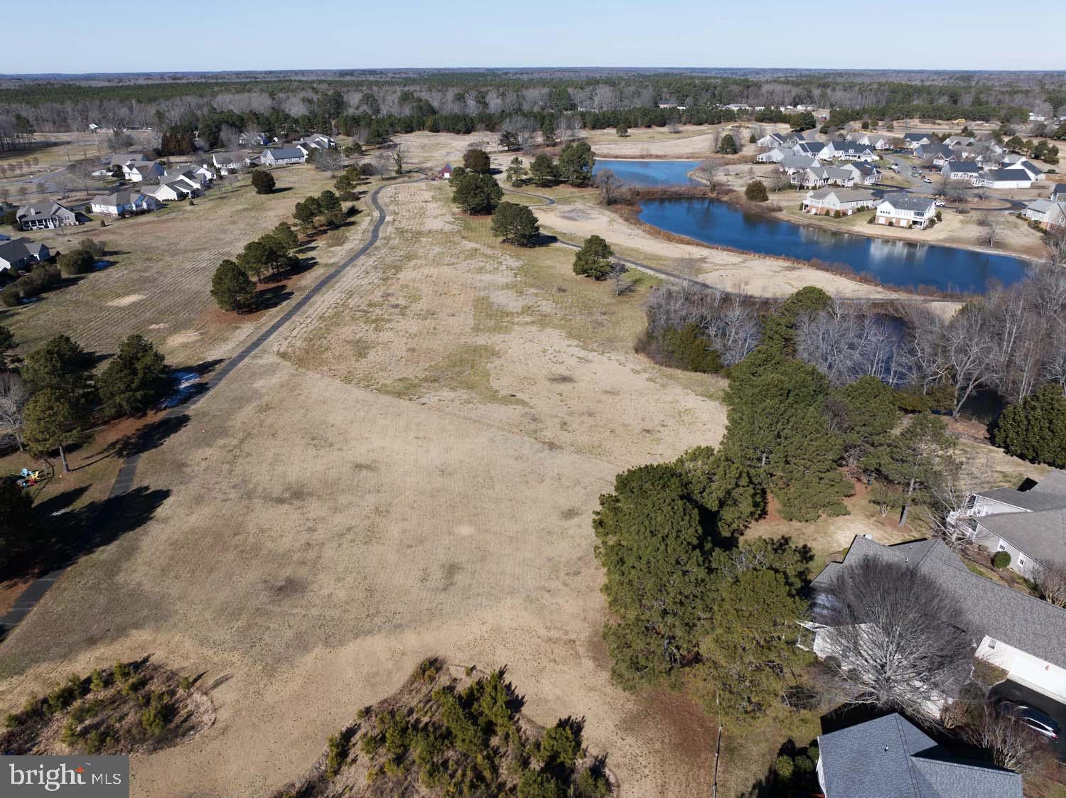464 Middle Gate Irvington, VA 22480 - Photo 40 of 46 an aerial view of a city