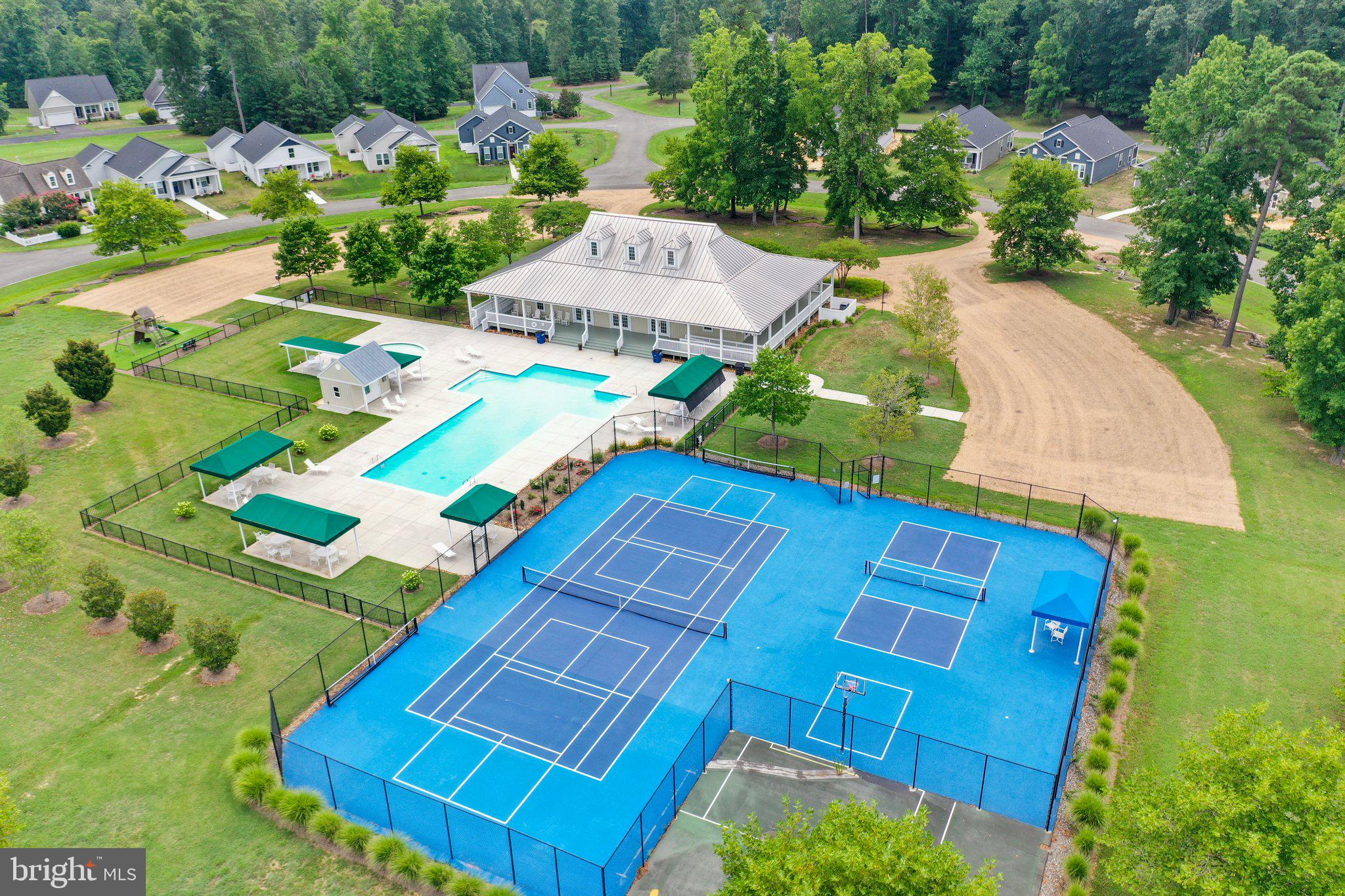 464 Middle Gate Irvington, VA 22480 - Photo 45 of 46 a aerial view of a house with a yard