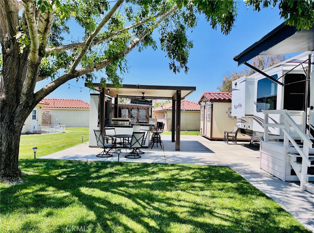 11574 Ridgemark Road Apple Valley, CA 92308 - Photo 3 of 46 Gallery Image 3