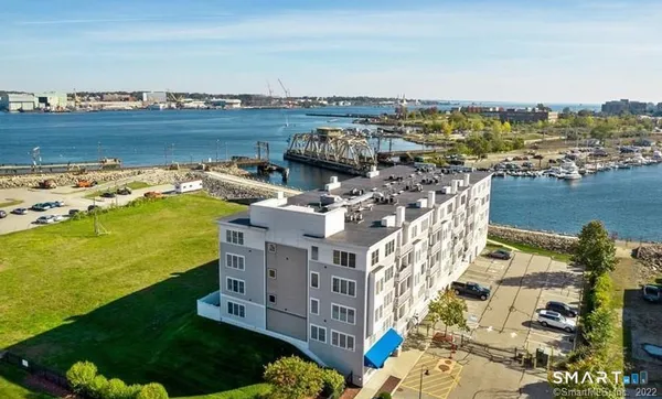 $350,000 | 400 Bank Street, Unit 104, New London, CT 06320