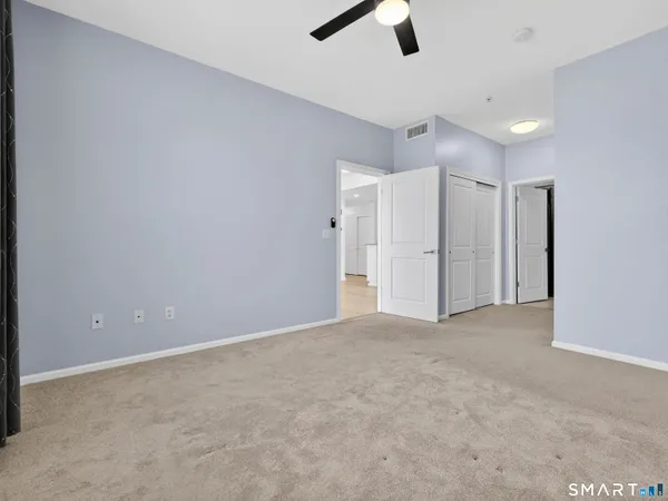 $350,000 | 400 Bank Street, Unit 104, New London, CT 06320