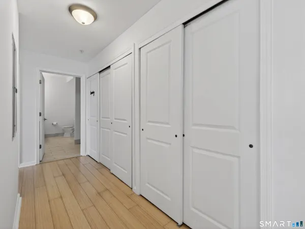 $350,000 | 400 Bank Street, Unit 104, New London, CT 06320