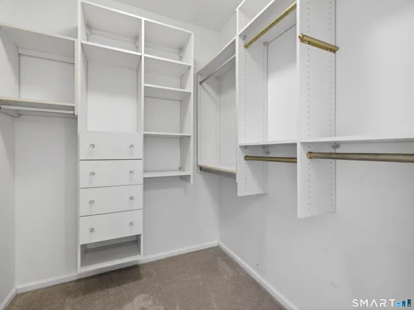 $350,000 | 400 Bank Street, Unit 104, New London, CT 06320