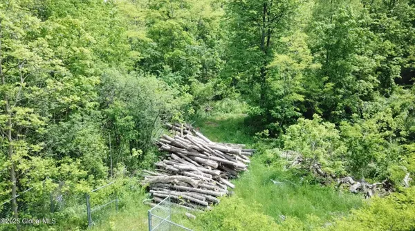 $39,900 | 143 Rarick Road, Bethlehem, NY 12158