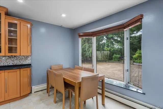 $1,699,999 | 418 Old Courthouse Road, Manhasset Hills, NY 11040