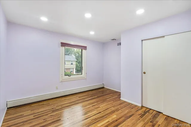 $1,699,999 | 418 Old Courthouse Road, Manhasset Hills, NY 11040