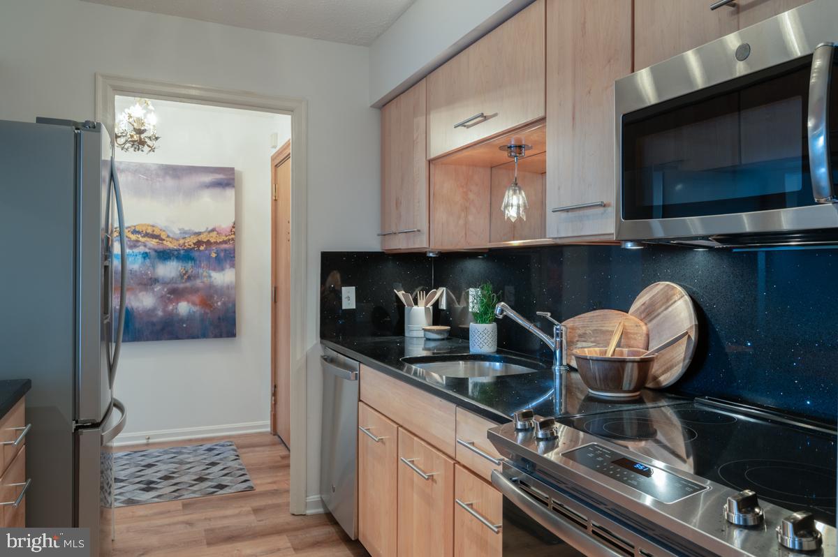 1301 North Courthouse Road, Unit 1106 Arlington, VA 22201 - Photo 20 of 48 Brand new kitchen appliances 2020