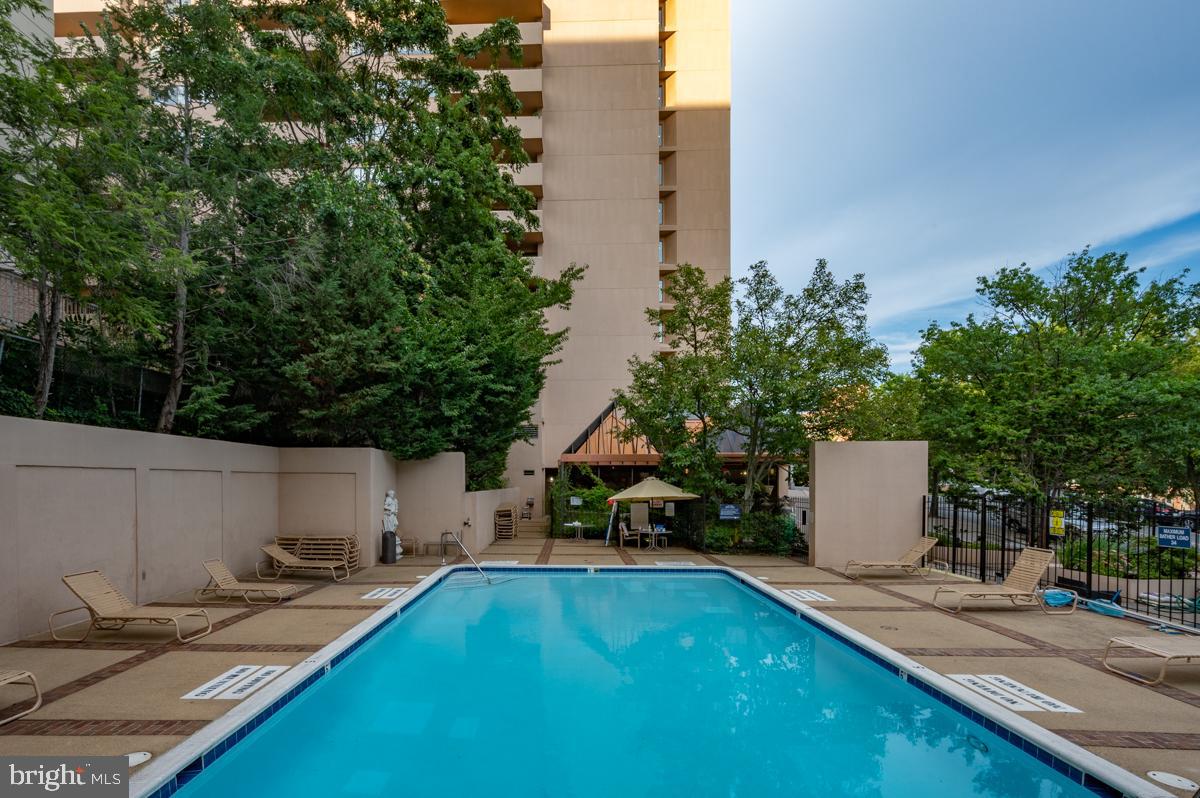 1301 North Courthouse Road, Unit 1106 Arlington, VA 22201 - Photo 35 of 48 Private outdoor pool with lifeguard