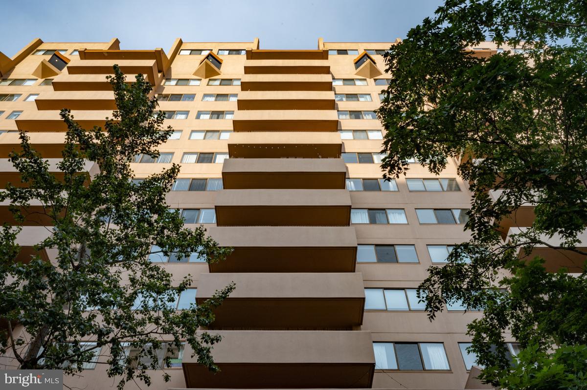 1301 North Courthouse Road, Unit 1106 Arlington, VA 22201 - Photo 47 of 48 The balconies make this building quite unique