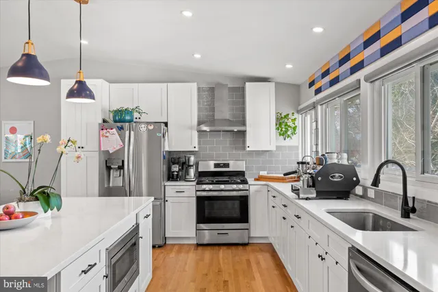 $639,000 | 13501 Collingwood Terrace, Silver Spring, MD 20904