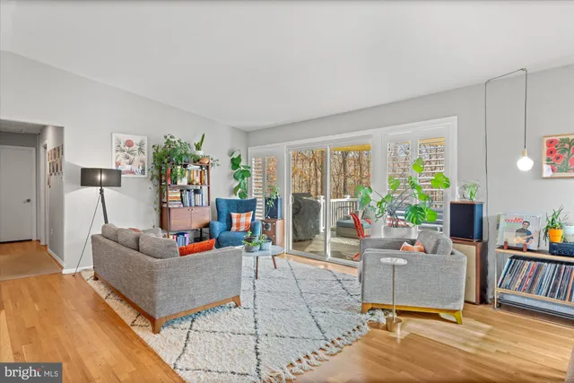 $639,000 | 13501 Collingwood Terrace, Silver Spring, MD 20904