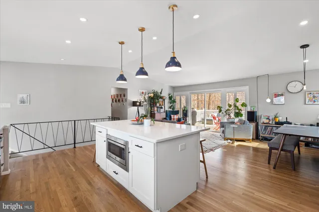 $639,000 | 13501 Collingwood Terrace, Silver Spring, MD 20904