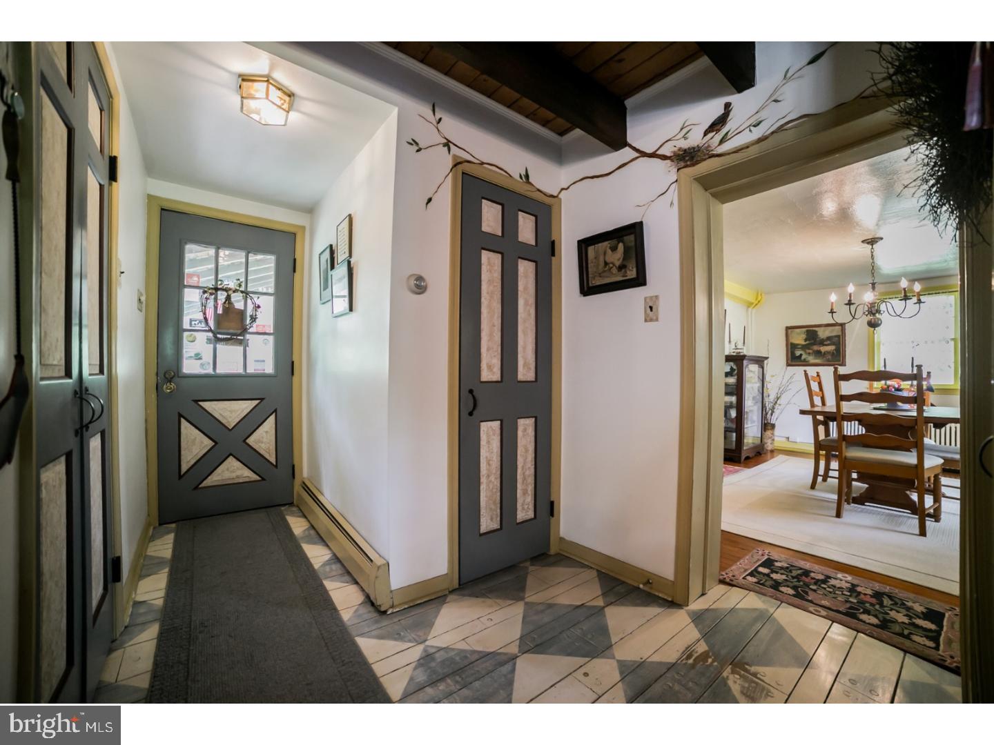 180 Jacksonville Road Ivyland, PA 18974 - Photo 4 of 25 Foyer