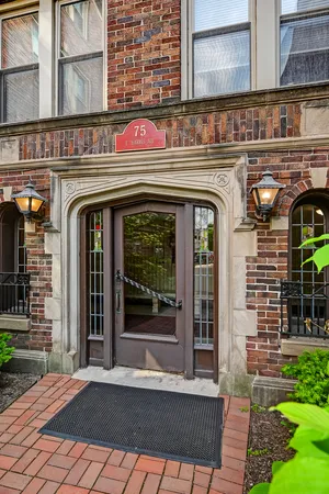 $235,000 | 75 East Harris Avenue, Unit 3C, La Grange, IL 60525