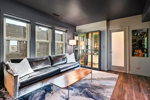 $235,000 | 75 East Harris Avenue, Unit 3C, La Grange, IL 60525