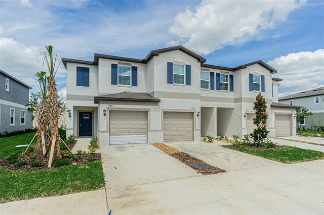 $1,925 | 32065 Powderpuff Mimosa Drive, San Antonio, FL 33576