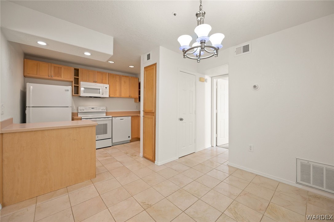 3408 Sunriver Road, Unit 110 Bullhead City, AZ 86429 - Photo 15 of 38
