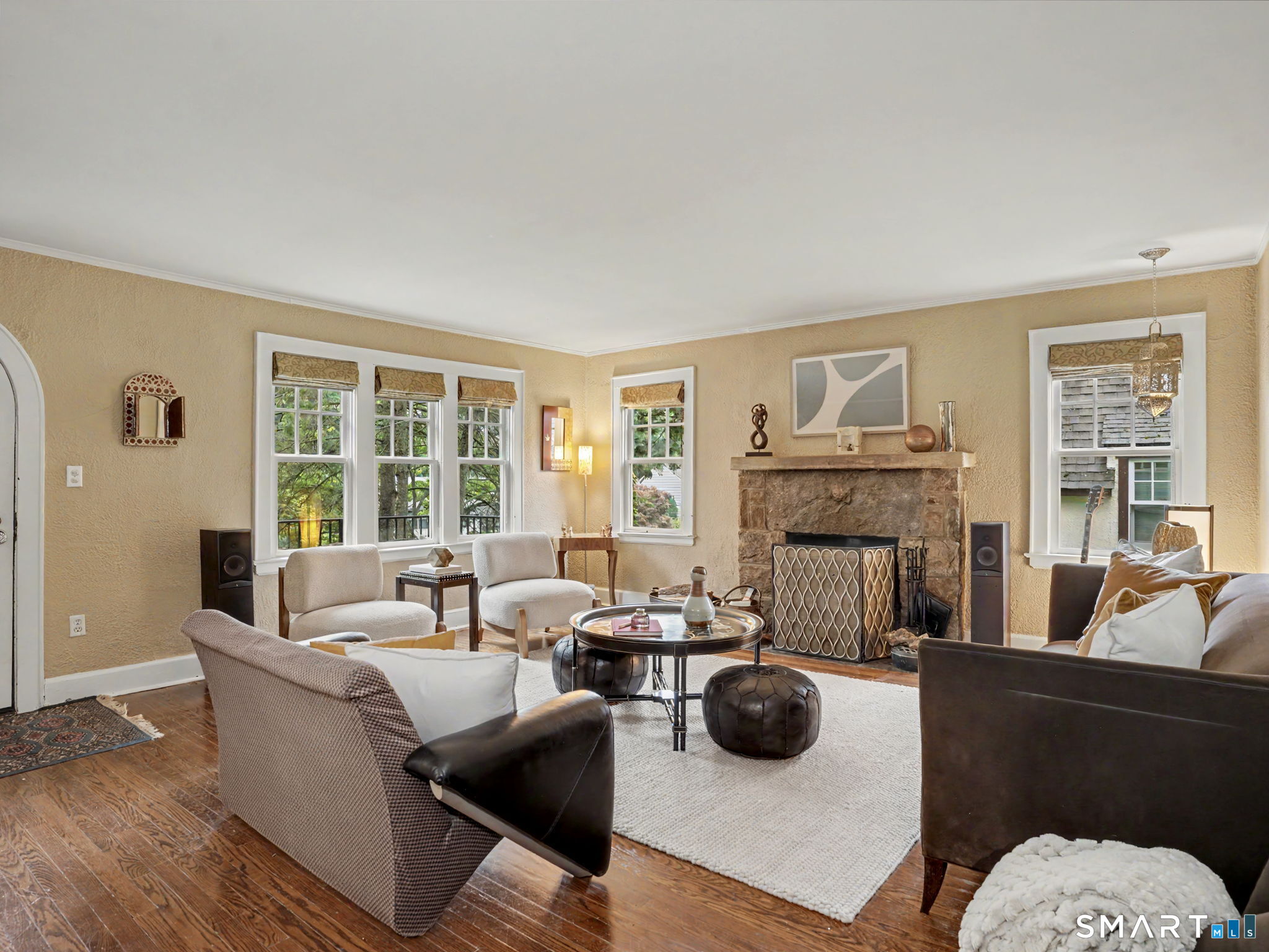 46 Valleywood Road Greenwich, CT 06830 - Photo 5 of 38