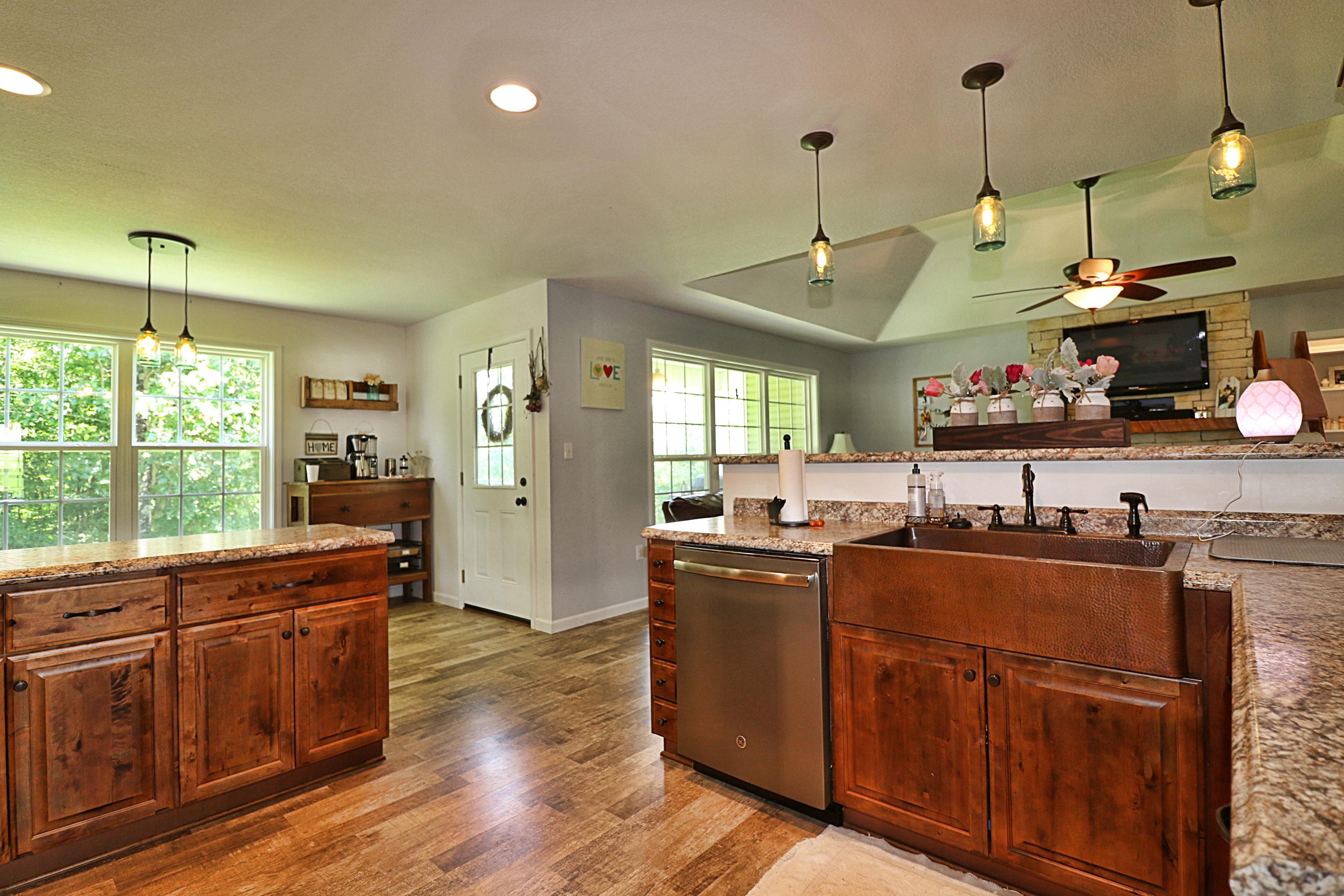 600 Dry Ridge Road Oneida, TN 37841 - Photo 9 of 26 094A6361