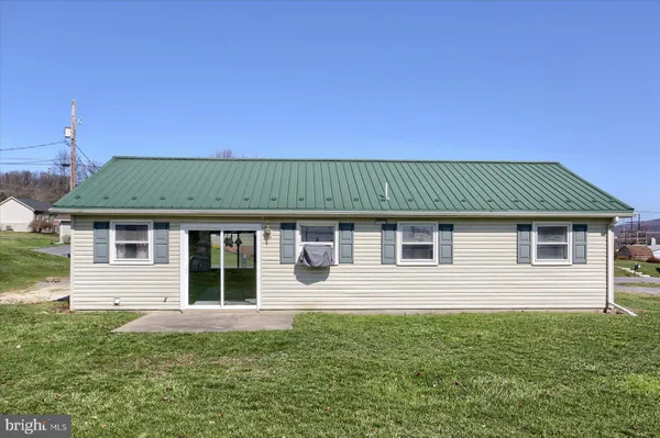 $199,900 | 77 Texs Park Drive, Thompsontown, PA 17094
