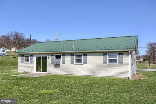 $199,900 | 77 Texs Park Drive, Thompsontown, PA 17094