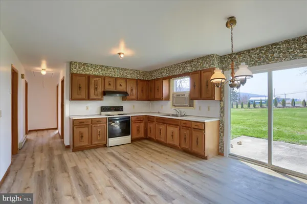 $199,900 | 77 Texs Park Drive, Thompsontown, PA 17094