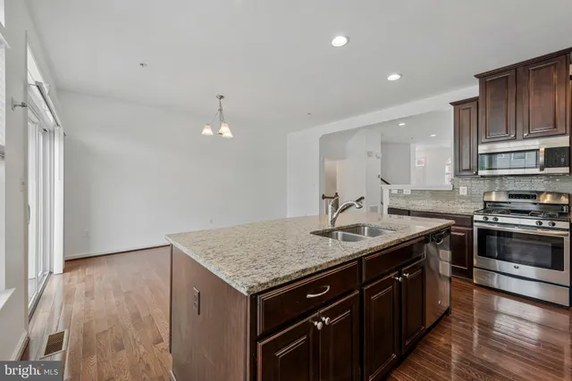 $460,000 | 606 Chance Place, Capitol Heights, MD 20743