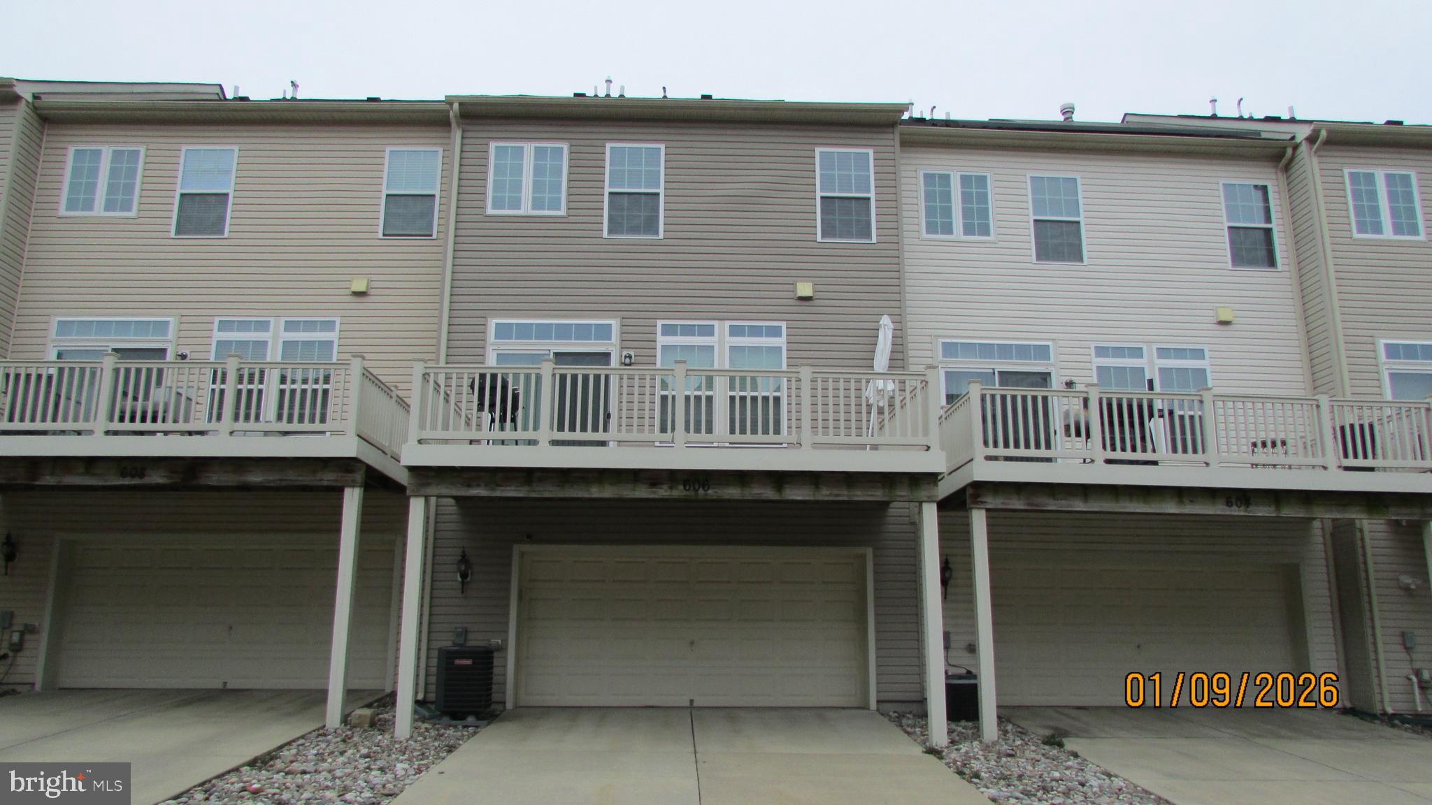 606 Chance Place Capitol Heights, MD 20743 - Photo 2 of 4