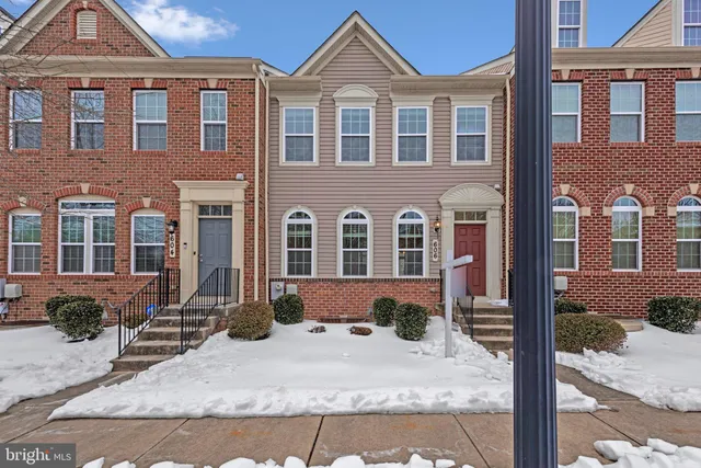 $460,000 | 606 Chance Place, Capitol Heights, MD 20743