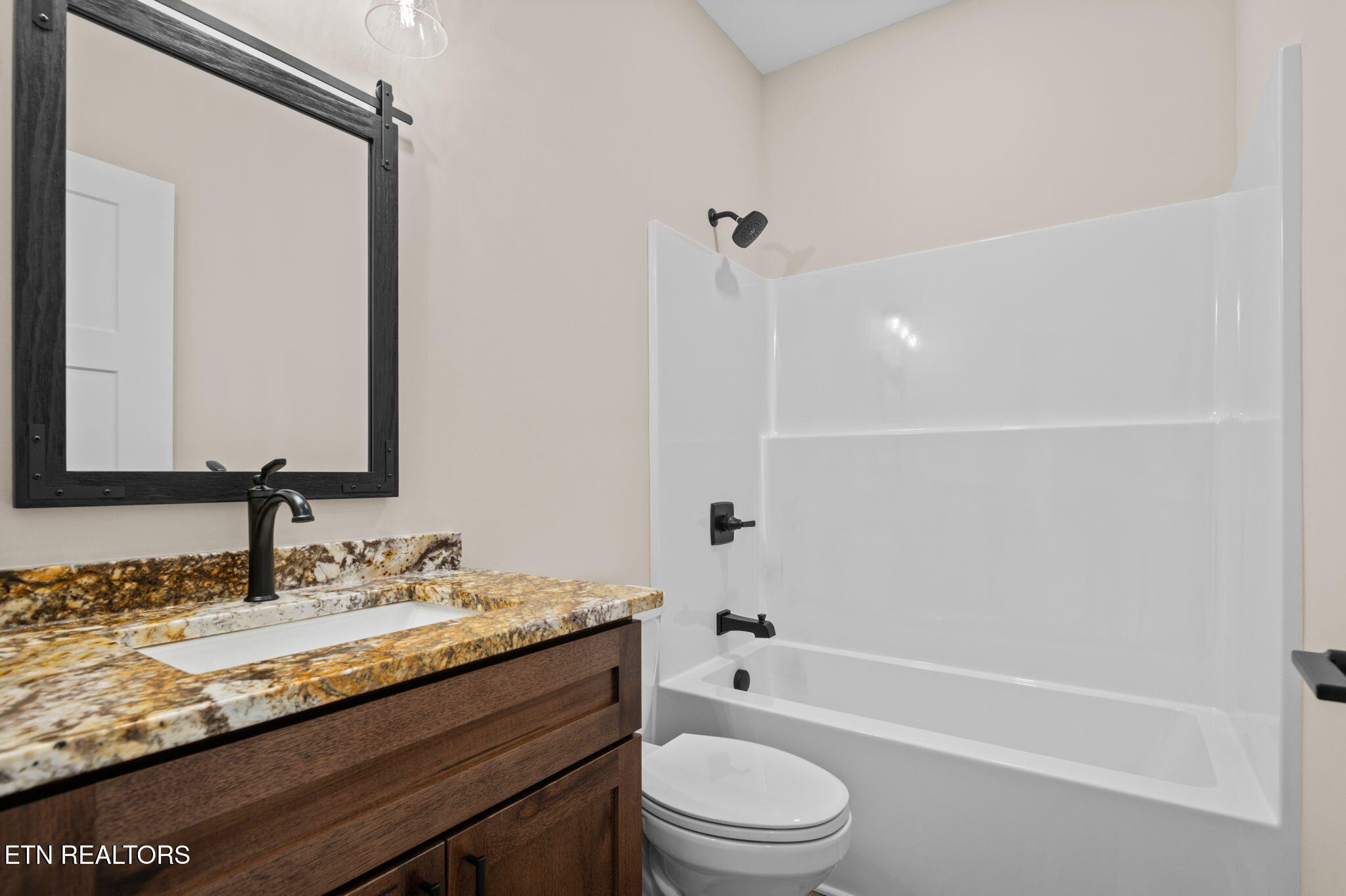 380 Hillvale Road Clinton, TN 37716 - Photo 26 of 28 5-web-or-mls-380 Hillvale-9451