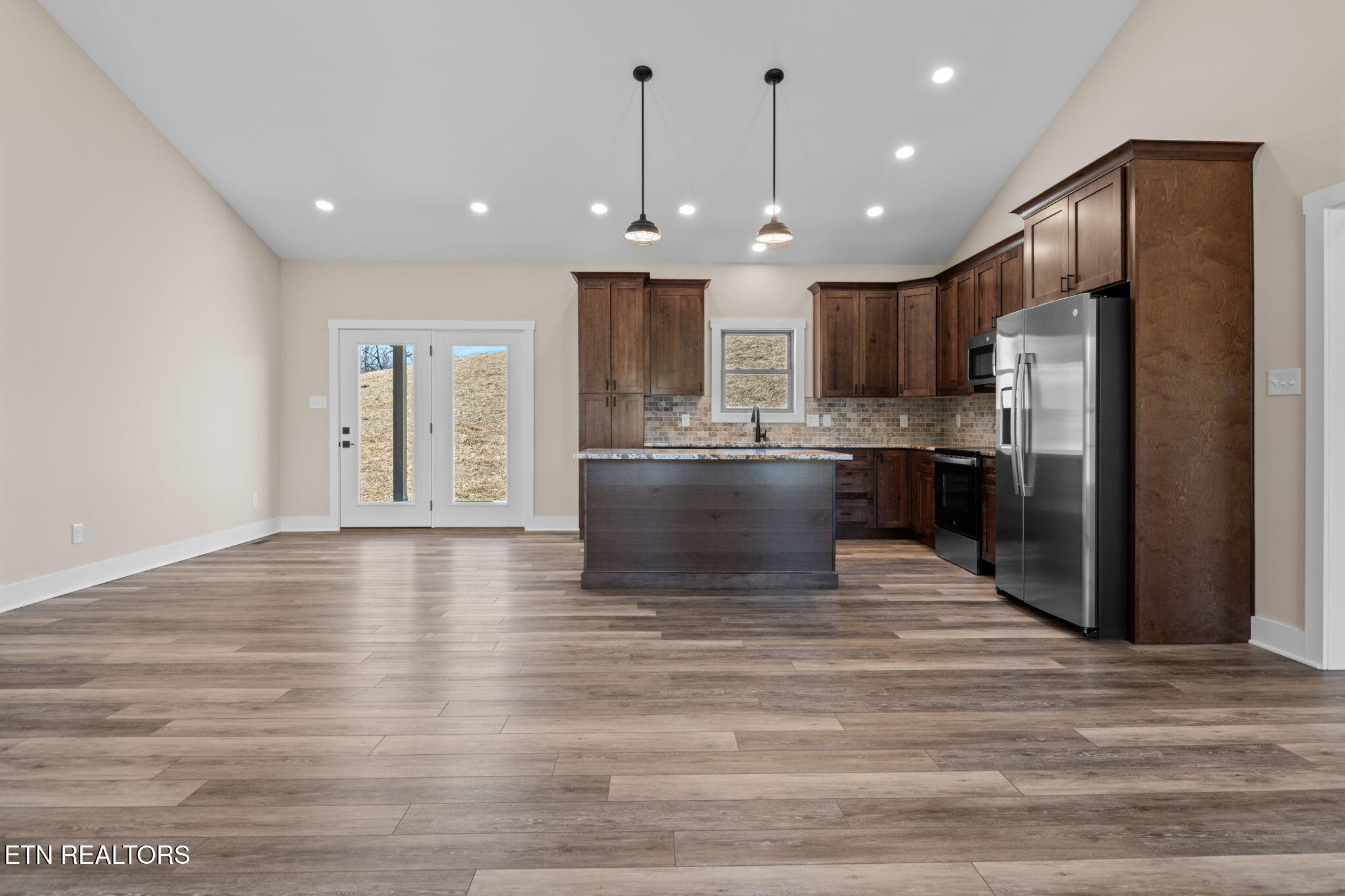 380 Hillvale Road Clinton, TN 37716 - Photo 6 of 28 2-web-or-mls-380 Hillvale-9436