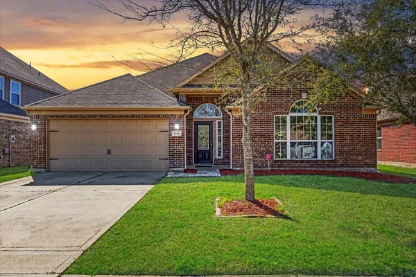 $309,000 | 5446 Seabird Street, Baytown, TX 77521