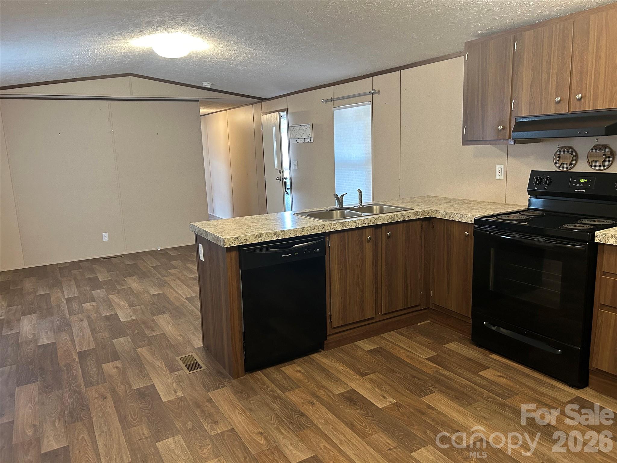 105 Old Yorkville Road Blacksburg, SC 29702 - Photo 3 of 5