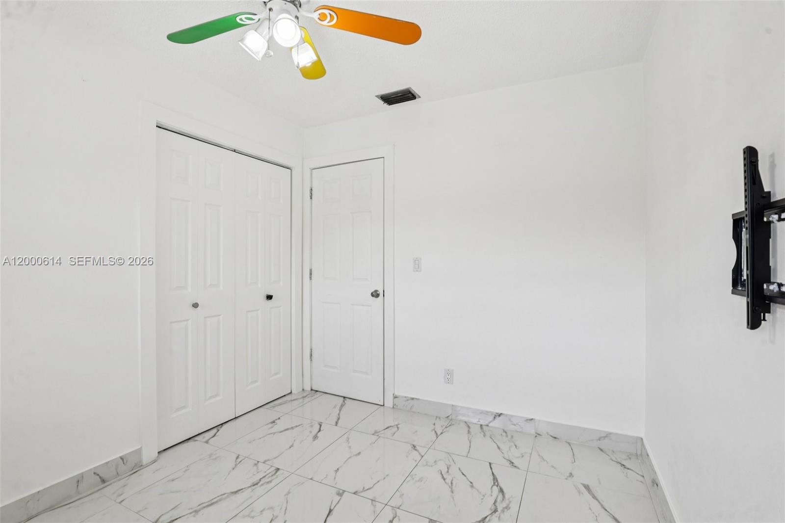 1900 Southwest 87th Court Miami, FL 33165 - Photo 12 of 25