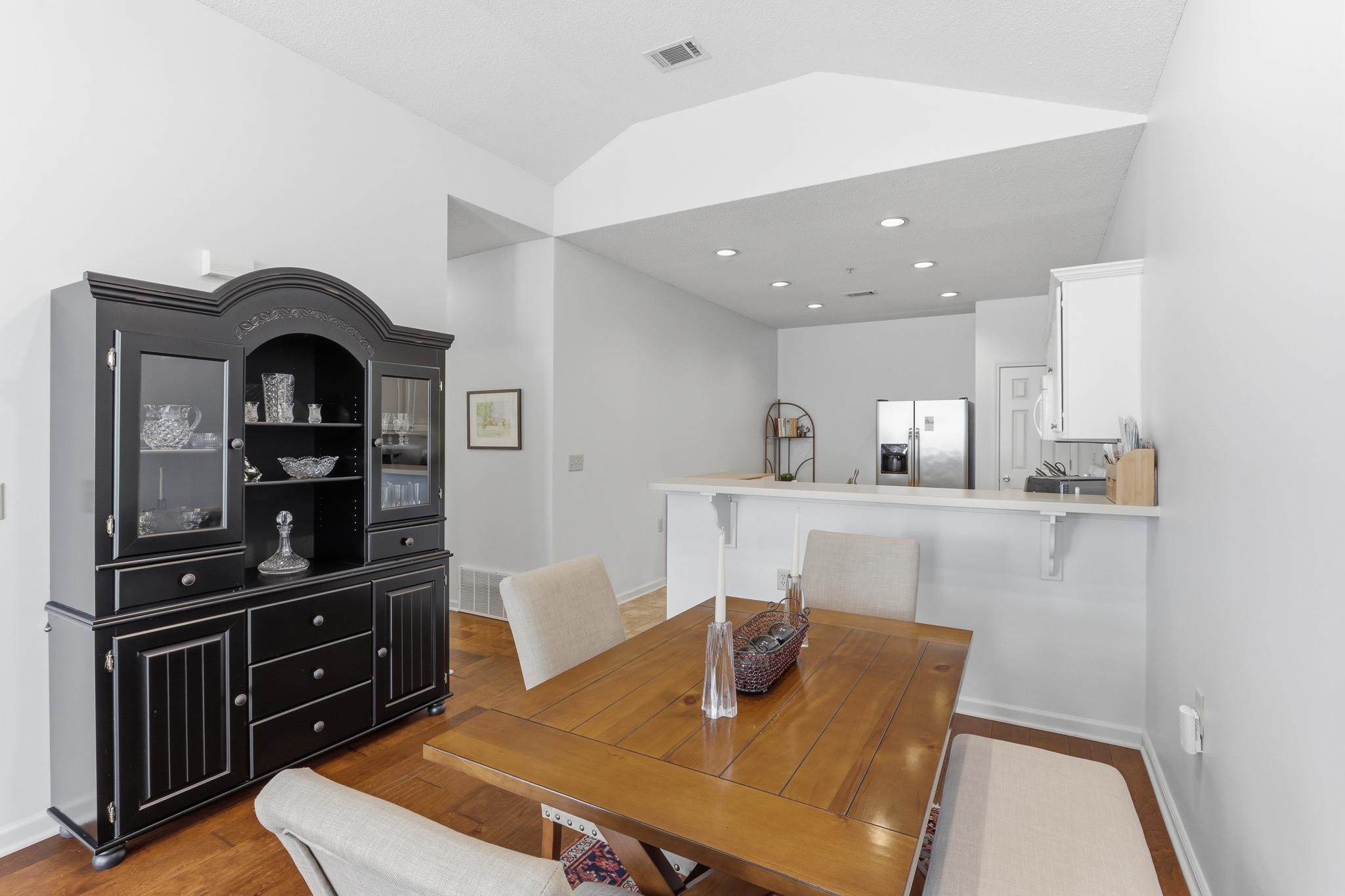 1075 Oak Timber Circle, Unit 69 Collierville, TN 38017 - Photo 17 of 35 a view of kitchen with breakfast area