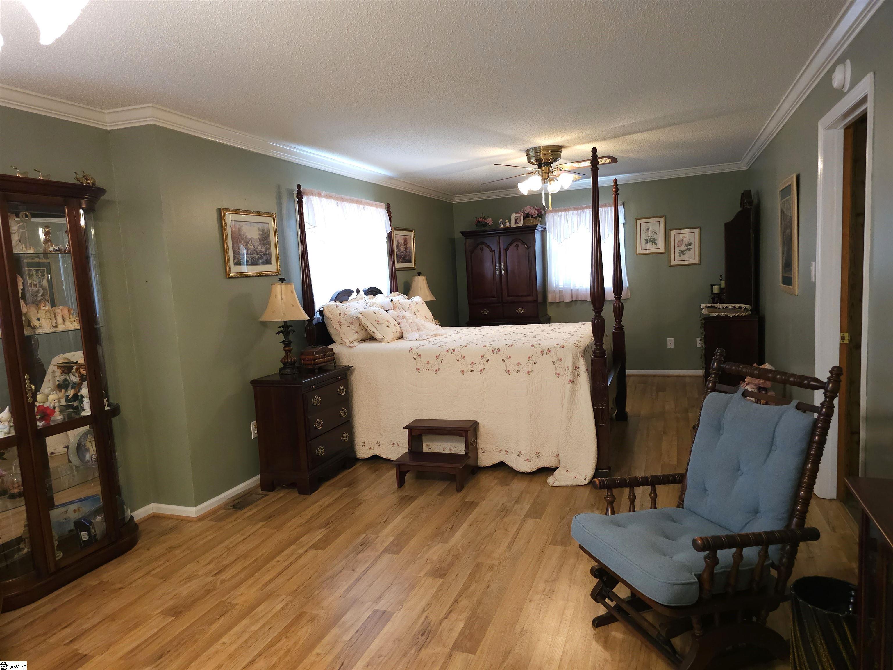 387 Oak Grove Road Spartanburg, SC 29301 - Photo 8 of 32 Gallery Image 8