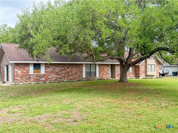 $199,900 | 301 Simpson Road, Victoria, TX 77904