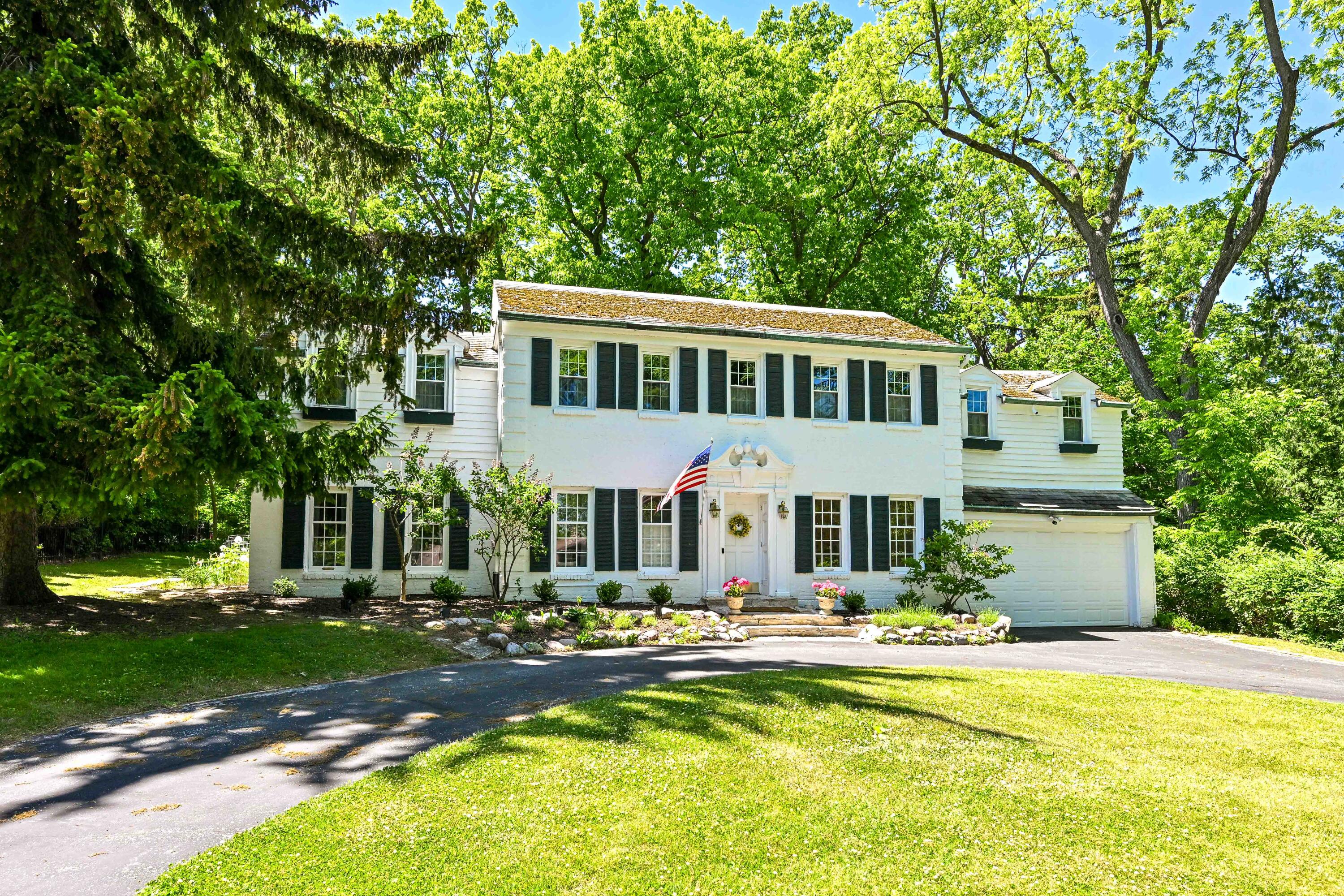 1065 Lower Ridgeway Elm Grove, WI 53122 - Photo 45 of 48 DZ1065E-4