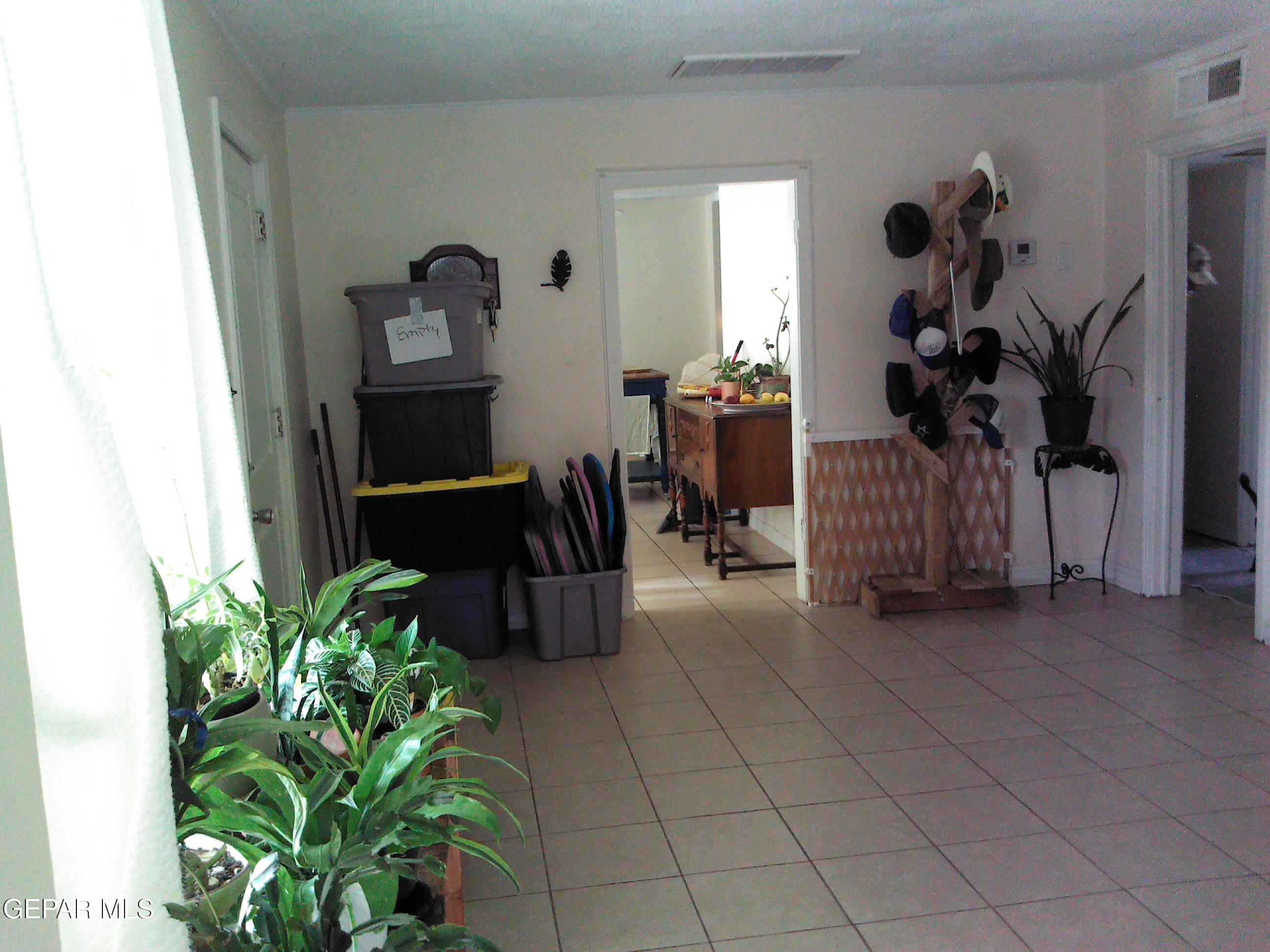 500 Tamarisk Street Anthony, TX 79821 - Photo 14 of 28 IMG_20081231_182109